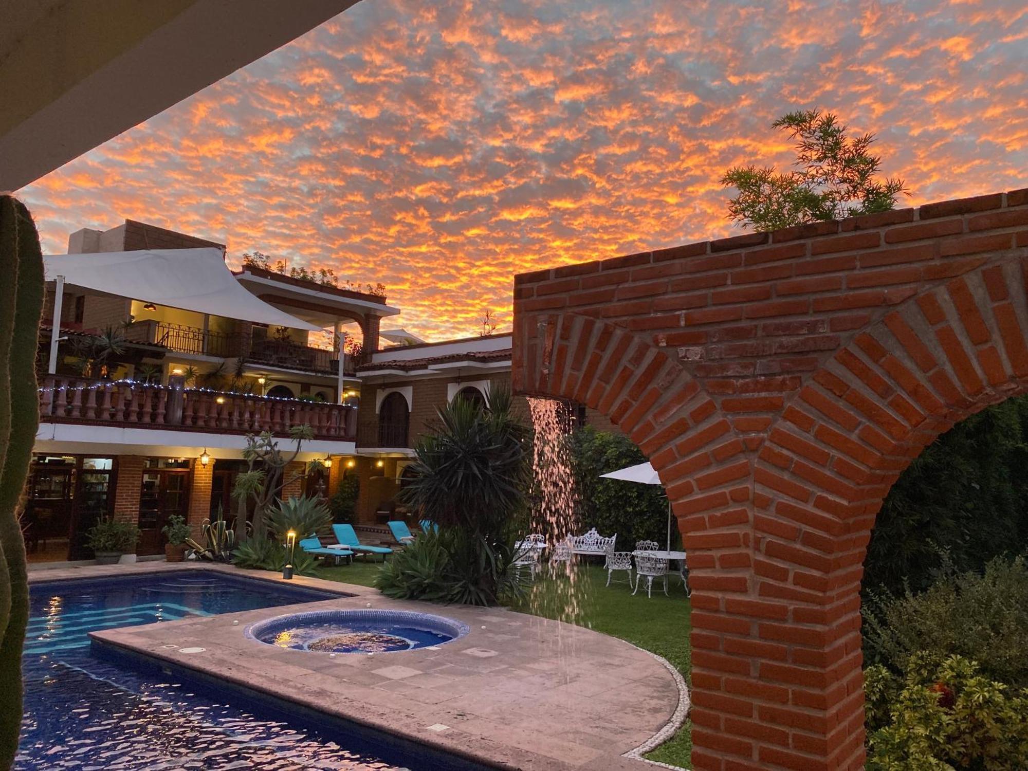 Hotel Hacienda Ventana Del Cielo Tepoztlan Bagian luar foto