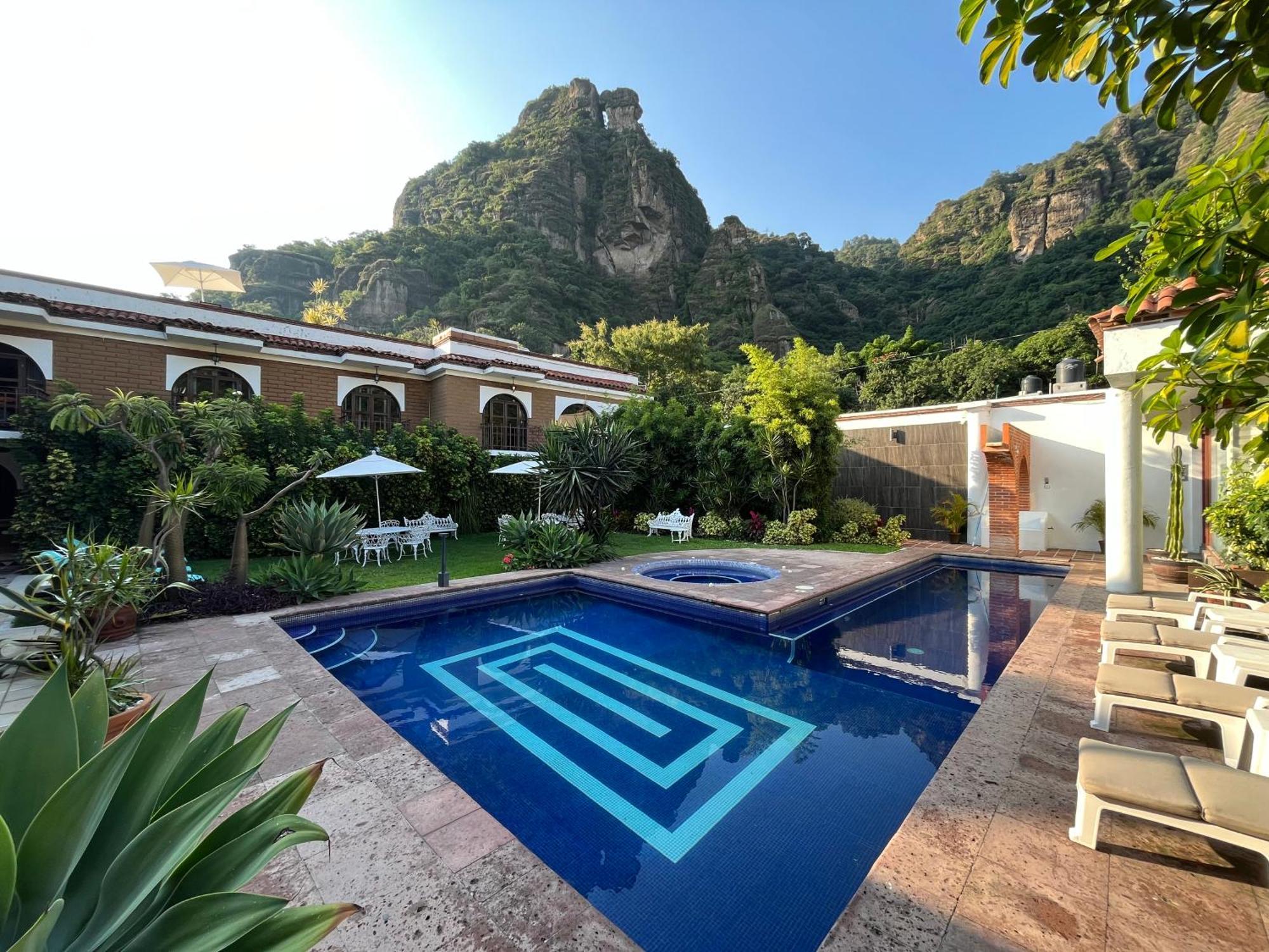 Hotel Hacienda Ventana Del Cielo Tepoztlan Bagian luar foto