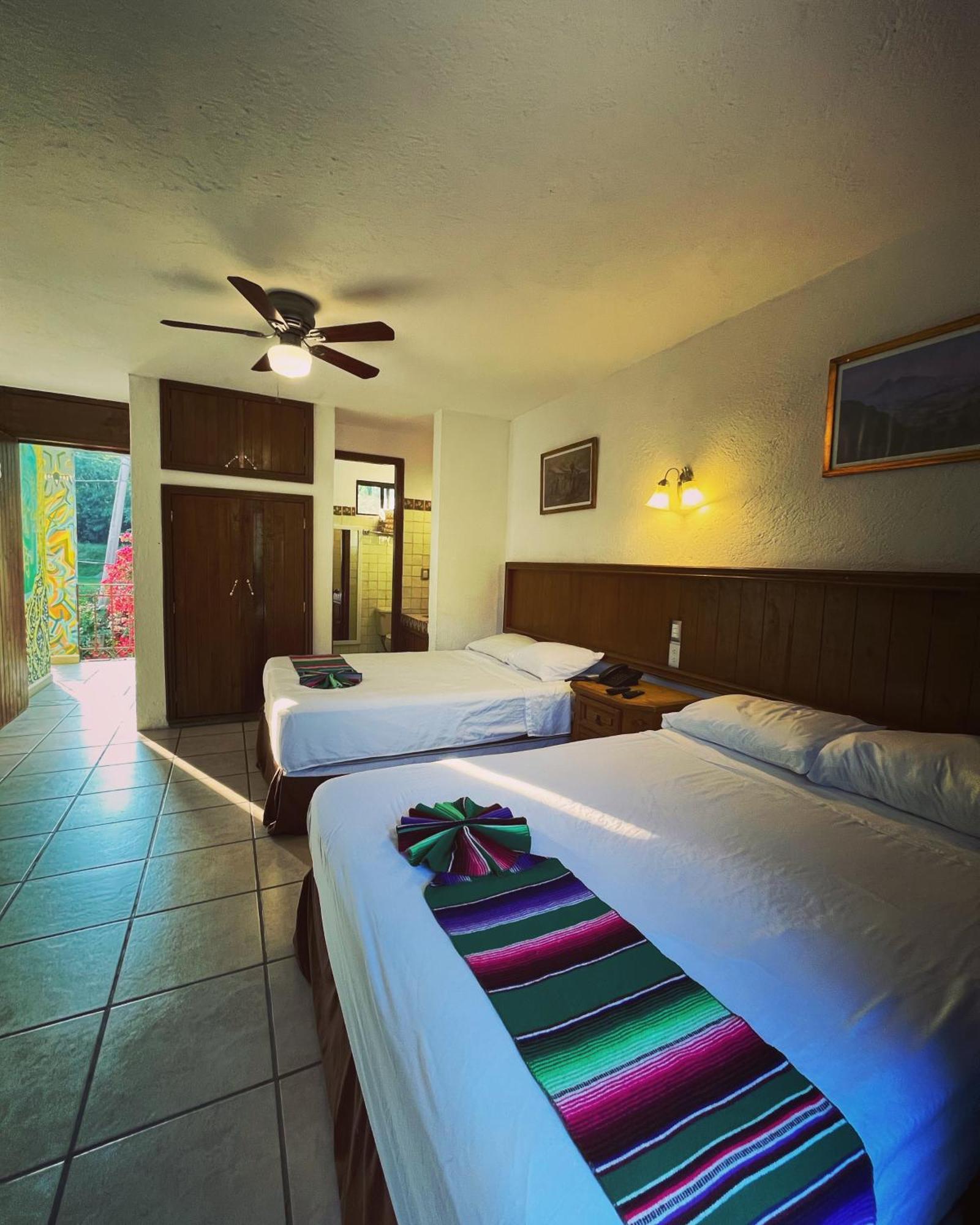 Hotel Hacienda Ventana Del Cielo Tepoztlan Bagian luar foto