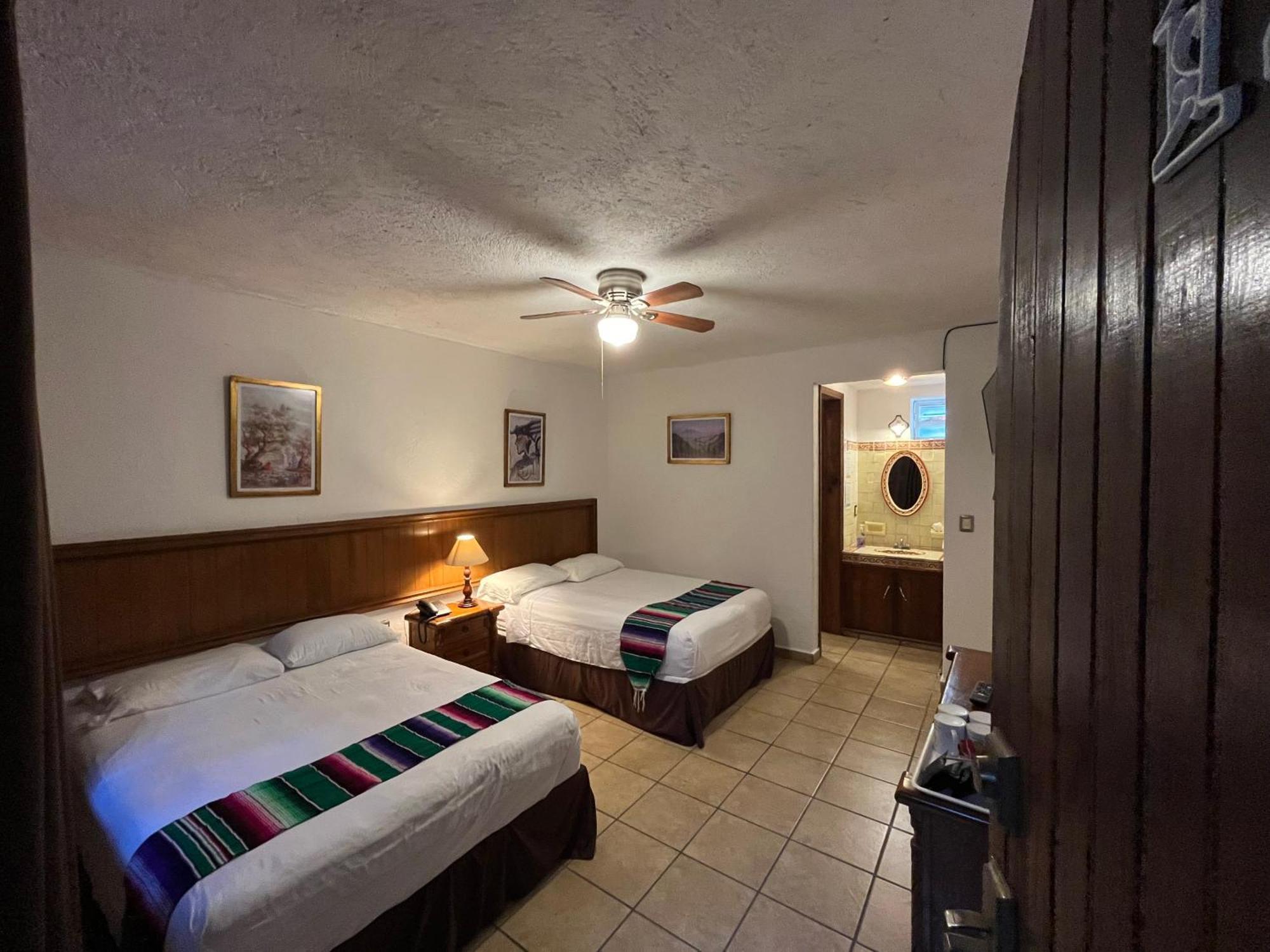 Hotel Hacienda Ventana Del Cielo Tepoztlan Bagian luar foto