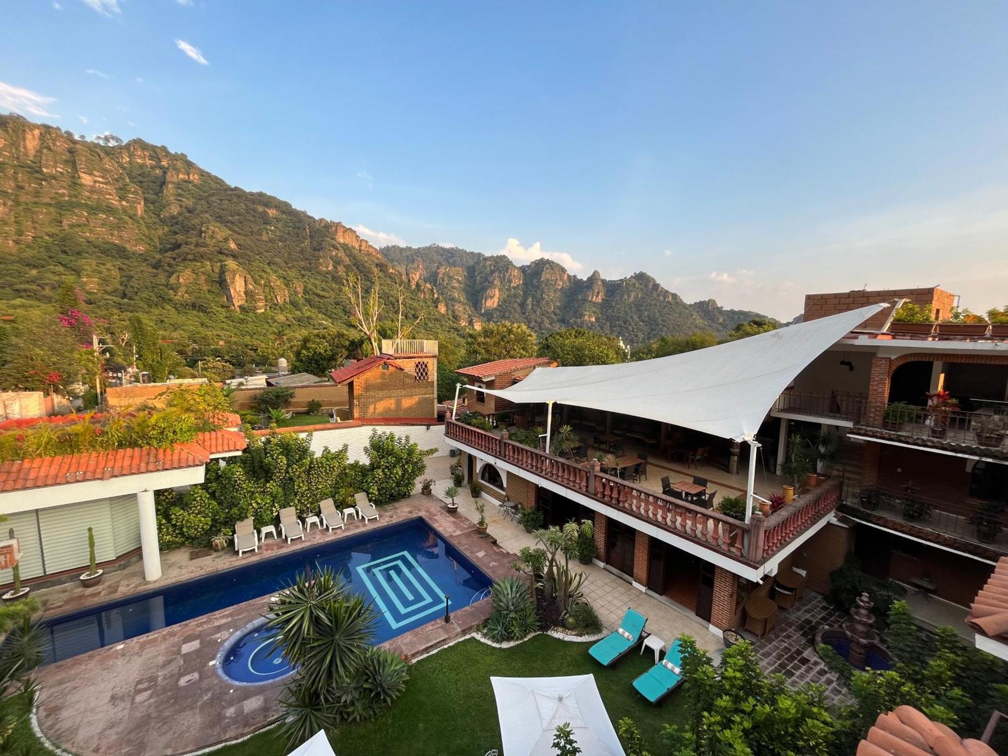 Hotel Hacienda Ventana Del Cielo Tepoztlan Bagian luar foto